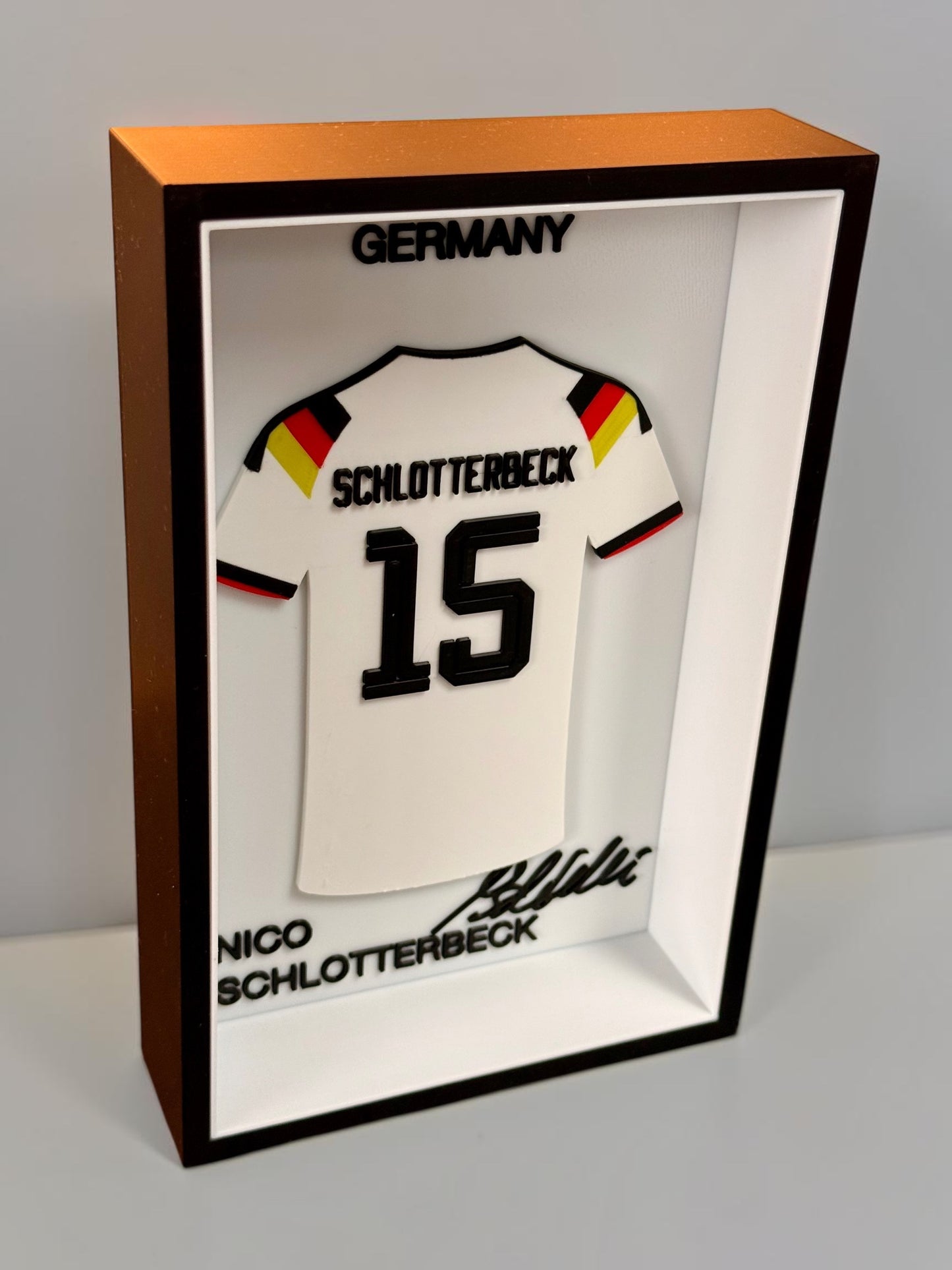 Nico Schlotterbeck - Duitsland