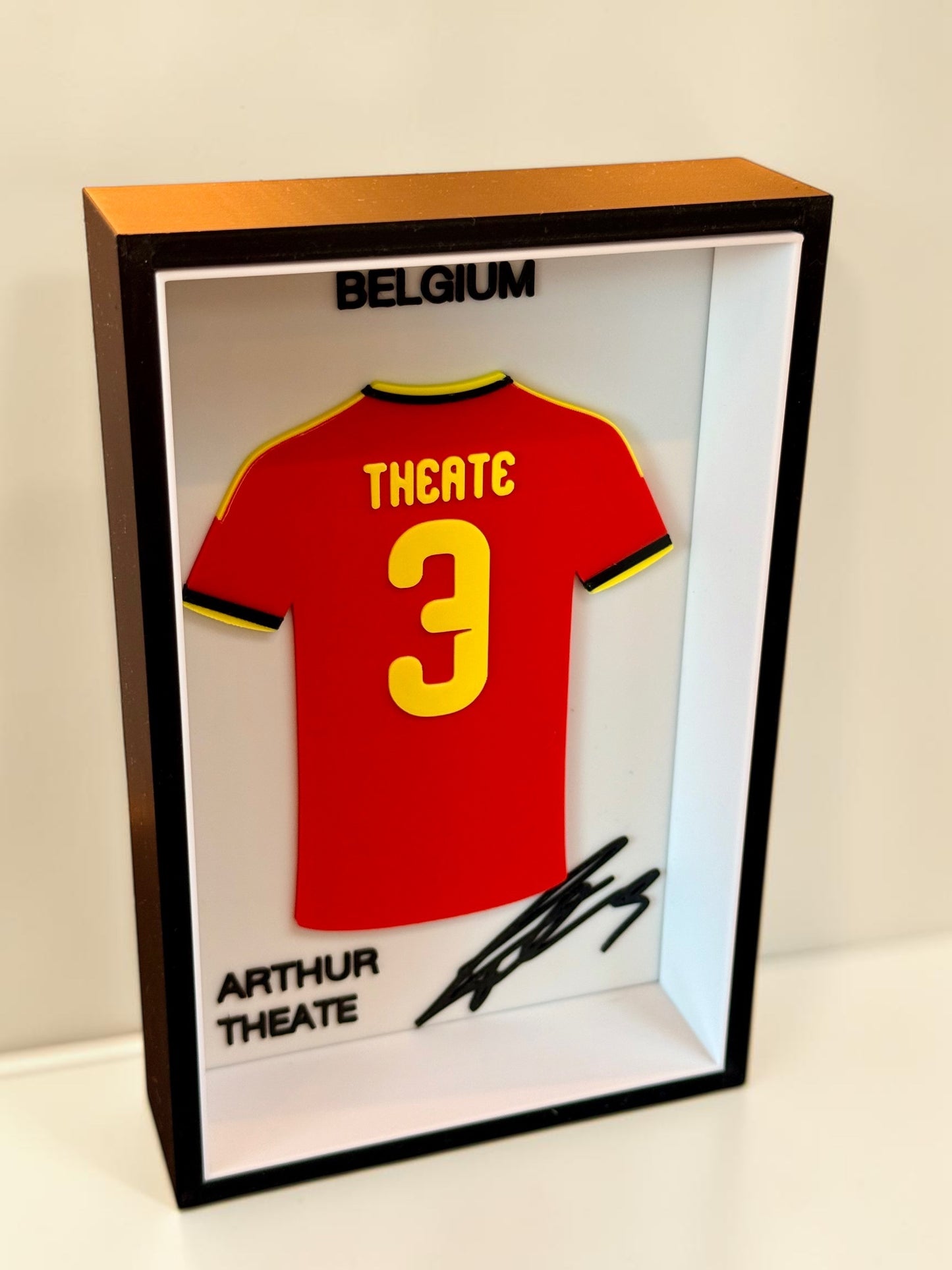 Arthur Theate - Belgique