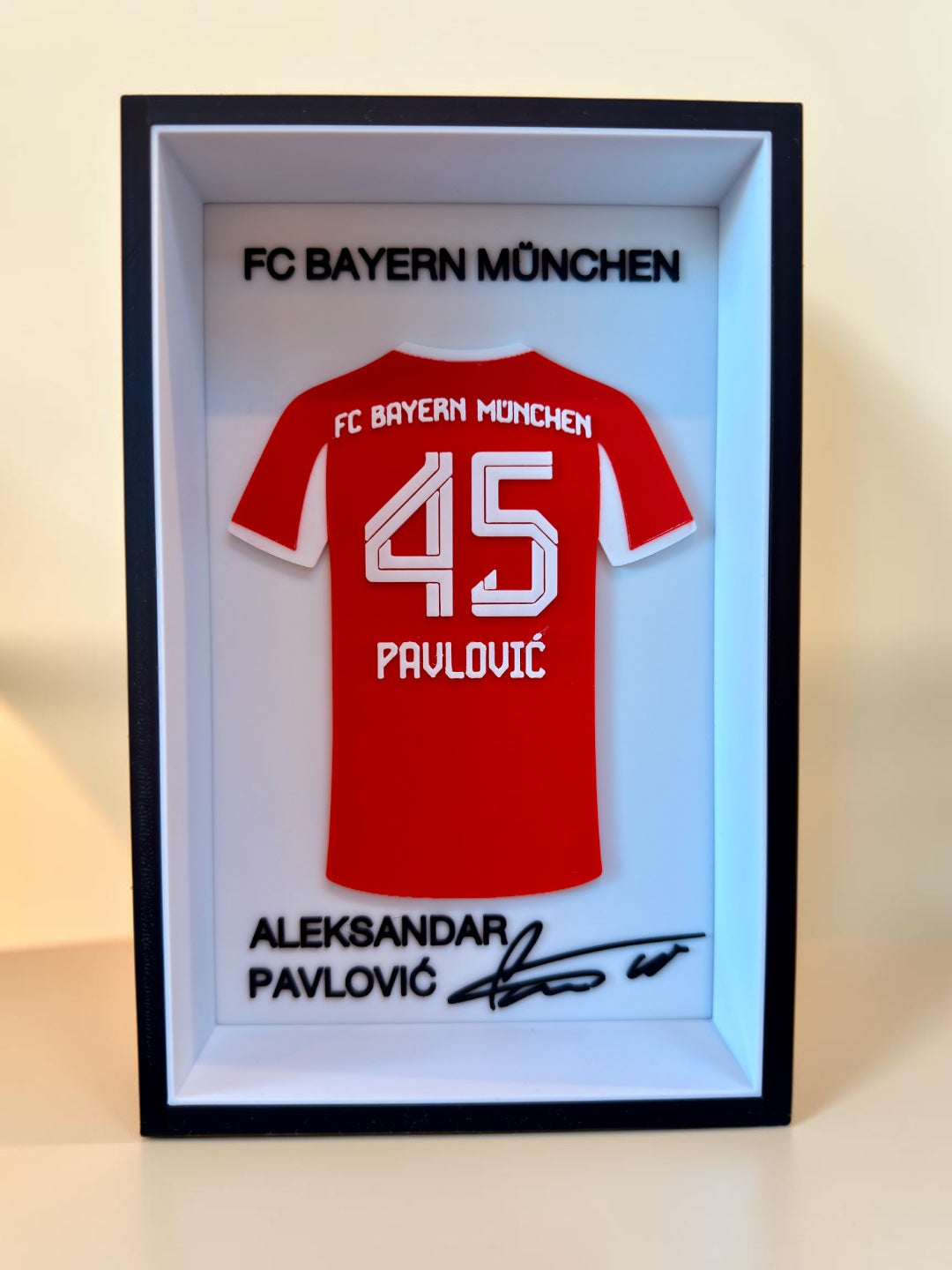 Aleksandar Pavlovic - Bayern München